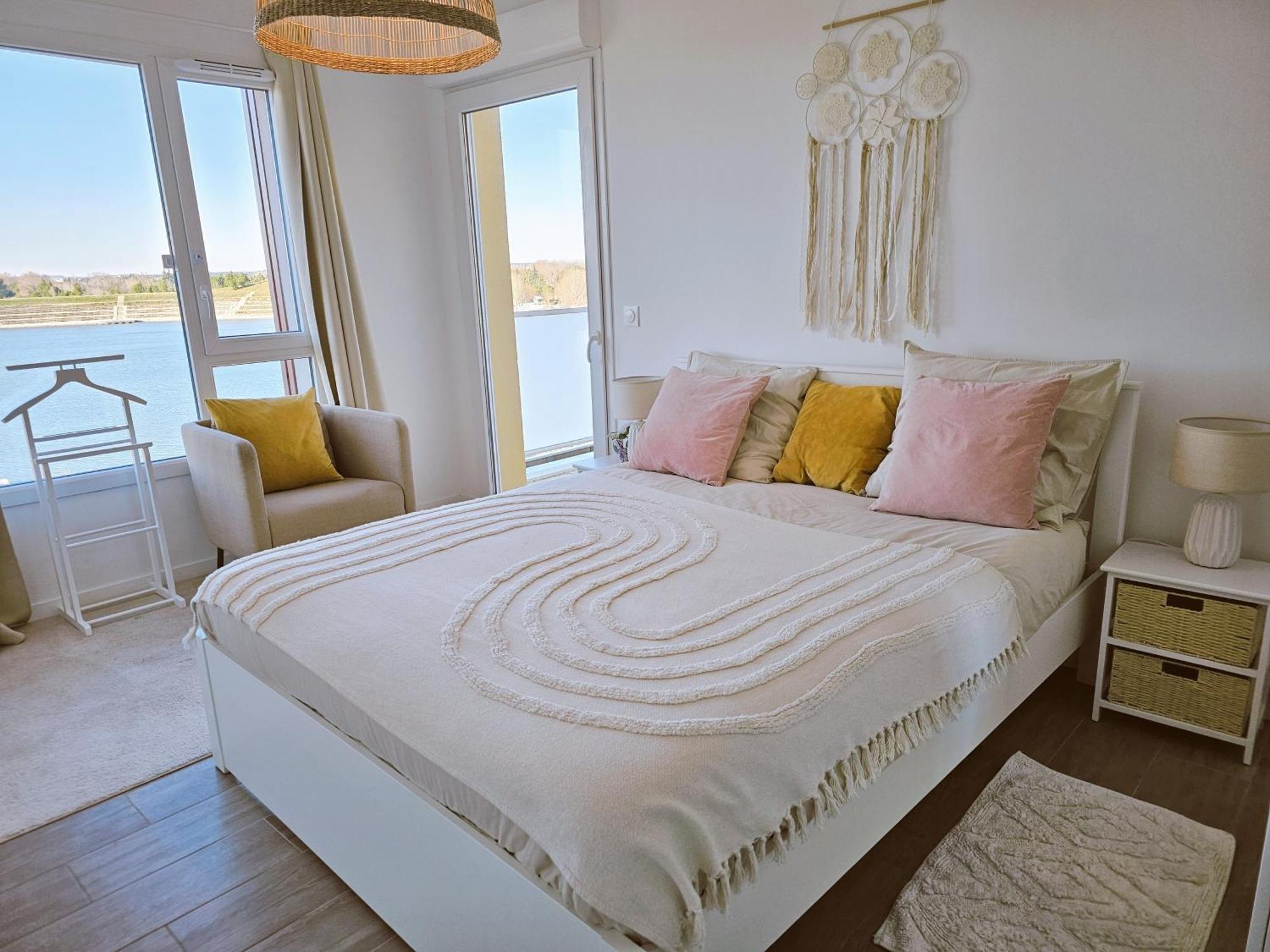 Lakeside Provence - Appartement Classe 4 Etoiles, Vue Sur Le Lac, Parking Sous-Sol, Double Clim Монтё Экстерьер фото