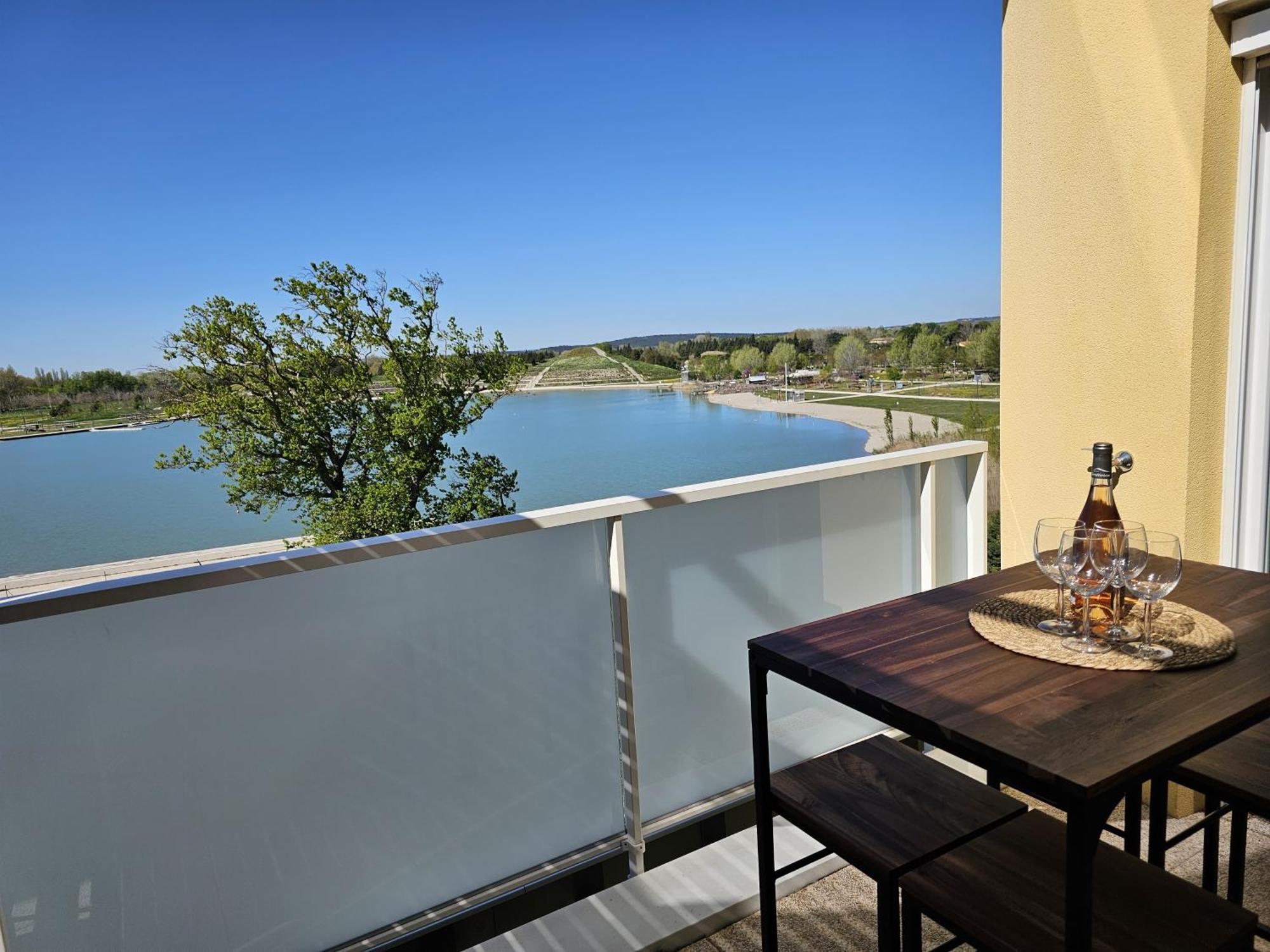 Lakeside Provence - Appartement Classe 4 Etoiles, Vue Sur Le Lac, Parking Sous-Sol, Double Clim Монтё Экстерьер фото