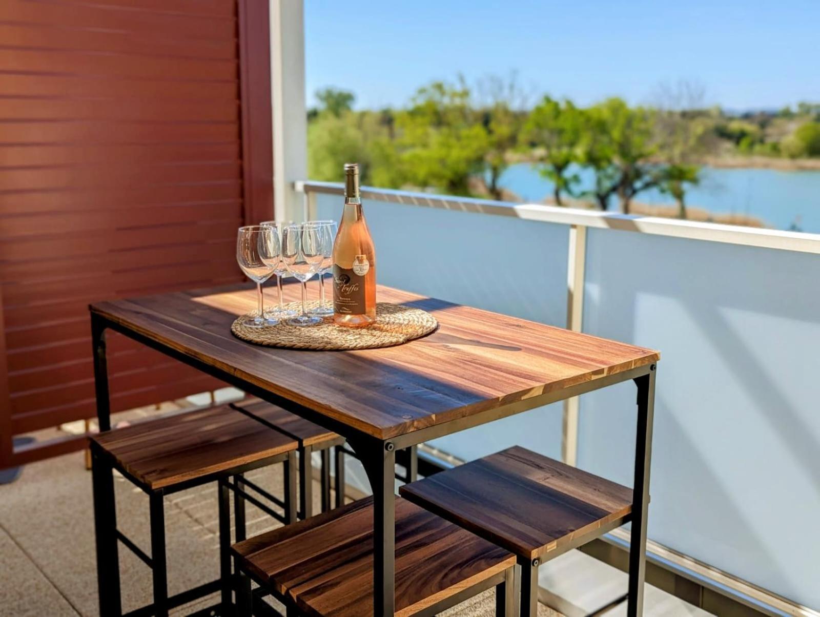 Lakeside Provence - Appartement Classe 4 Etoiles, Vue Sur Le Lac, Parking Sous-Sol, Double Clim Монтё Экстерьер фото