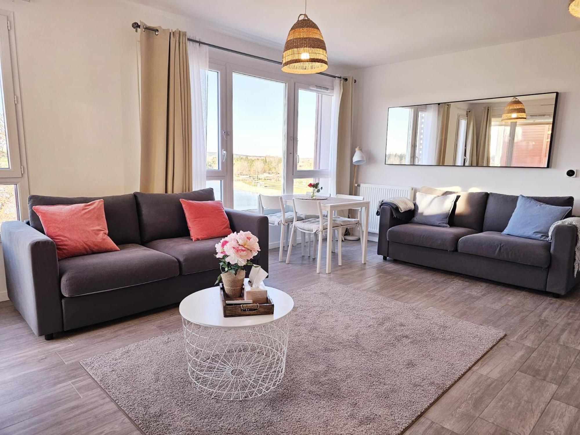 Lakeside Provence - Appartement Classe 4 Etoiles, Vue Sur Le Lac, Parking Sous-Sol, Double Clim Монтё Экстерьер фото
